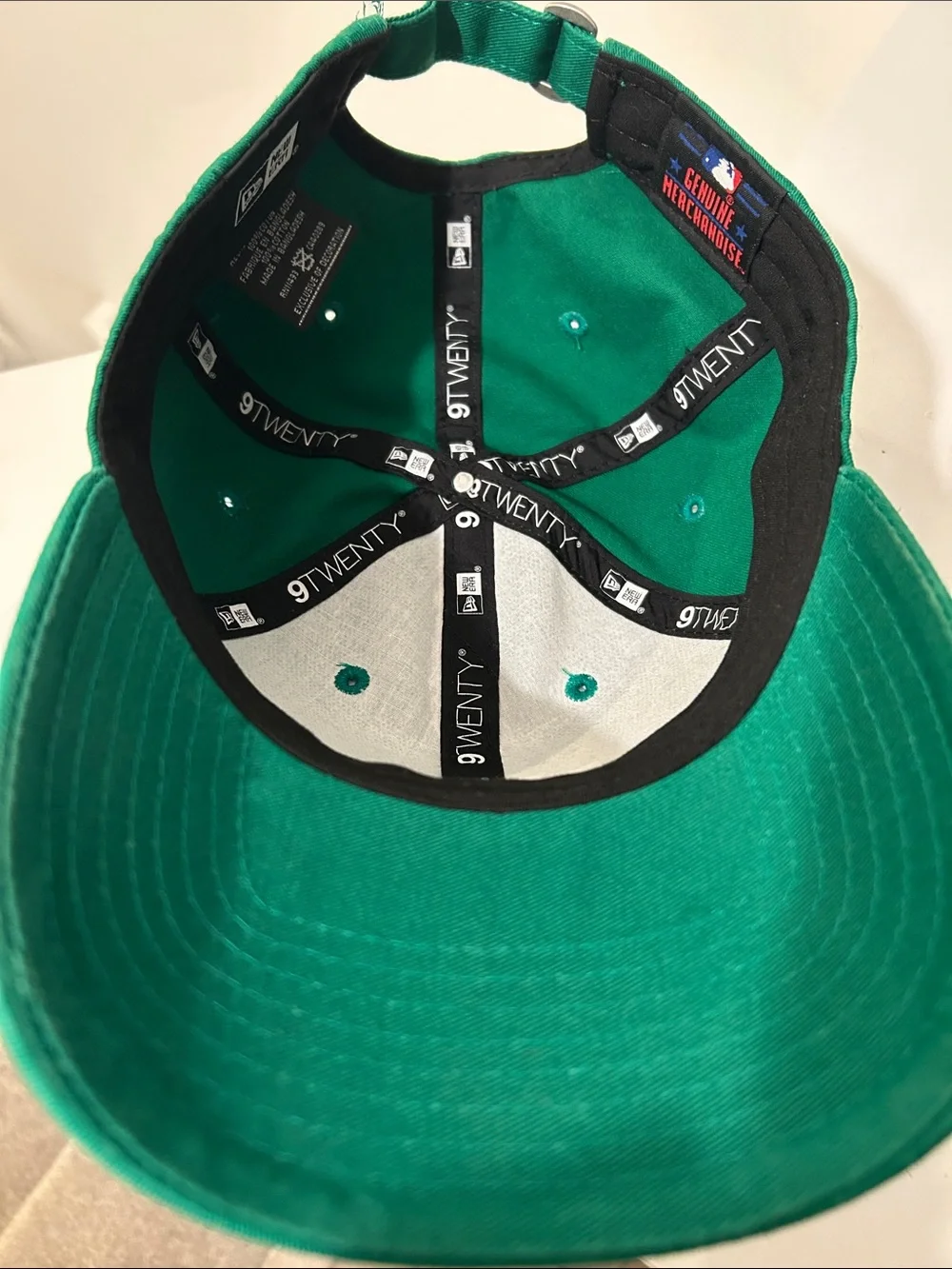 Houston Astro’s Kelly Green Adjustable  Baseball Cap with White 'H' Star Logo